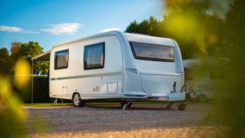 Carte grise pour caravane : démarches et conseils